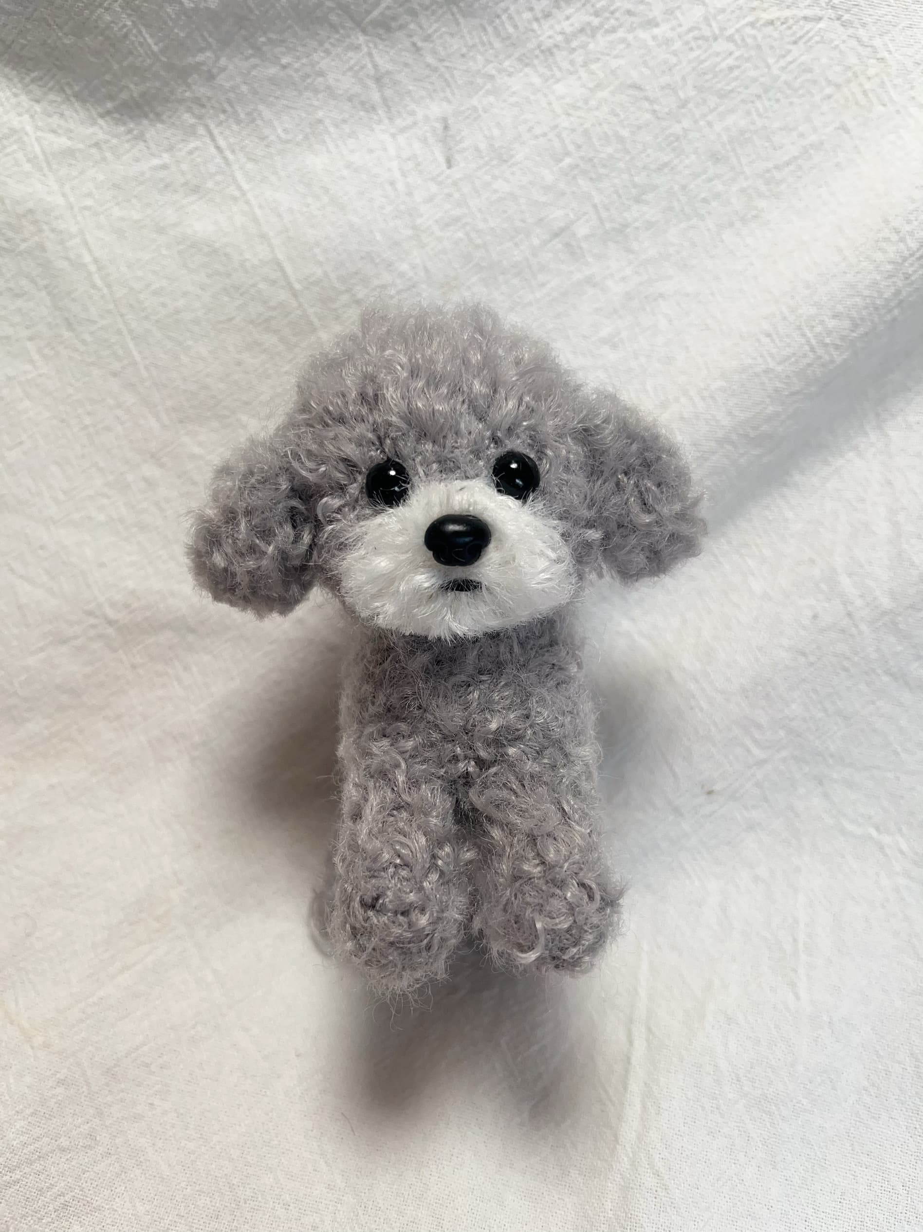 犬 ぬいぐるみ ふわもこプードルのキーホルダー