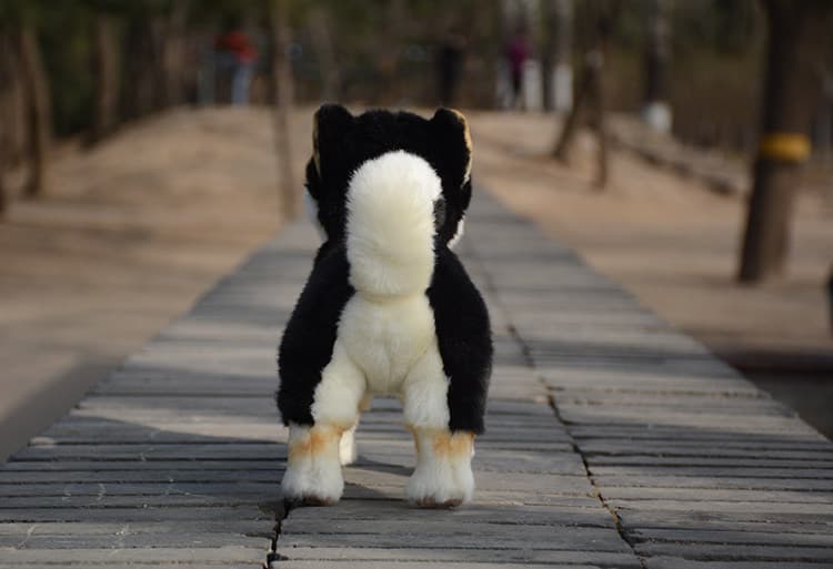 犬 ぬいぐるみ 立体的な黒柴犬のリアルぬいぐるみ